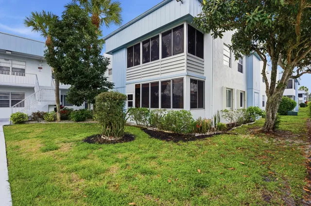 Residence photo 30