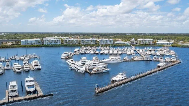 Harborage Yacht Club Unit 205 photo 30
