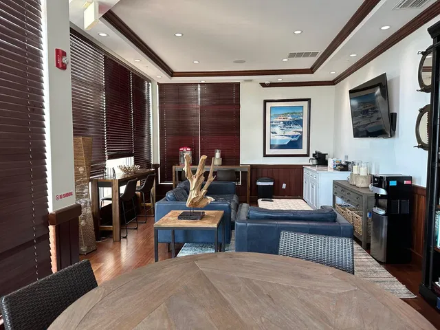 Harborage Yacht Club Unit 205 photo 36