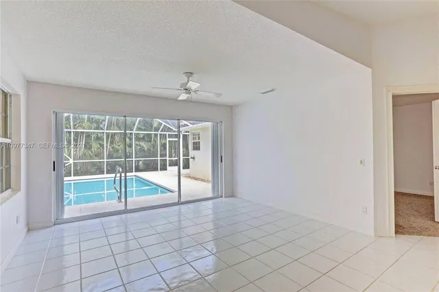 Residence photo 5