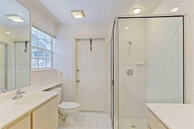 Residence photo 11