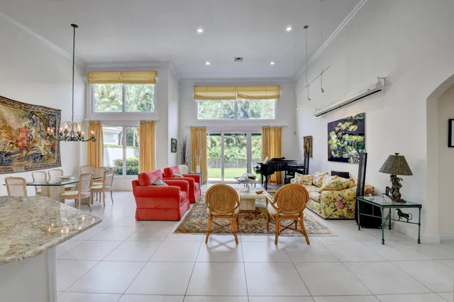 Residence photo 15