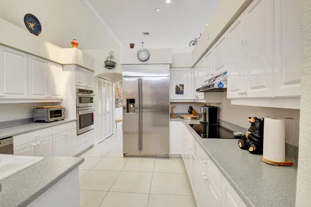 Residence photo 24