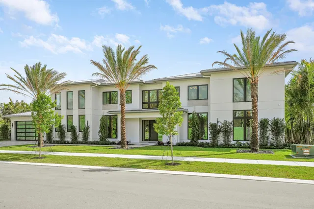 Residence photo 2