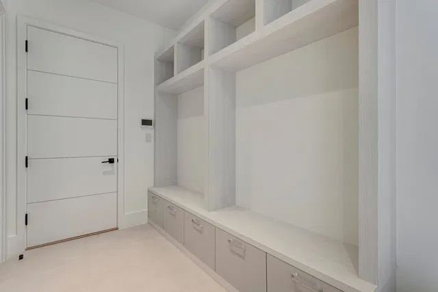 Residence photo 26