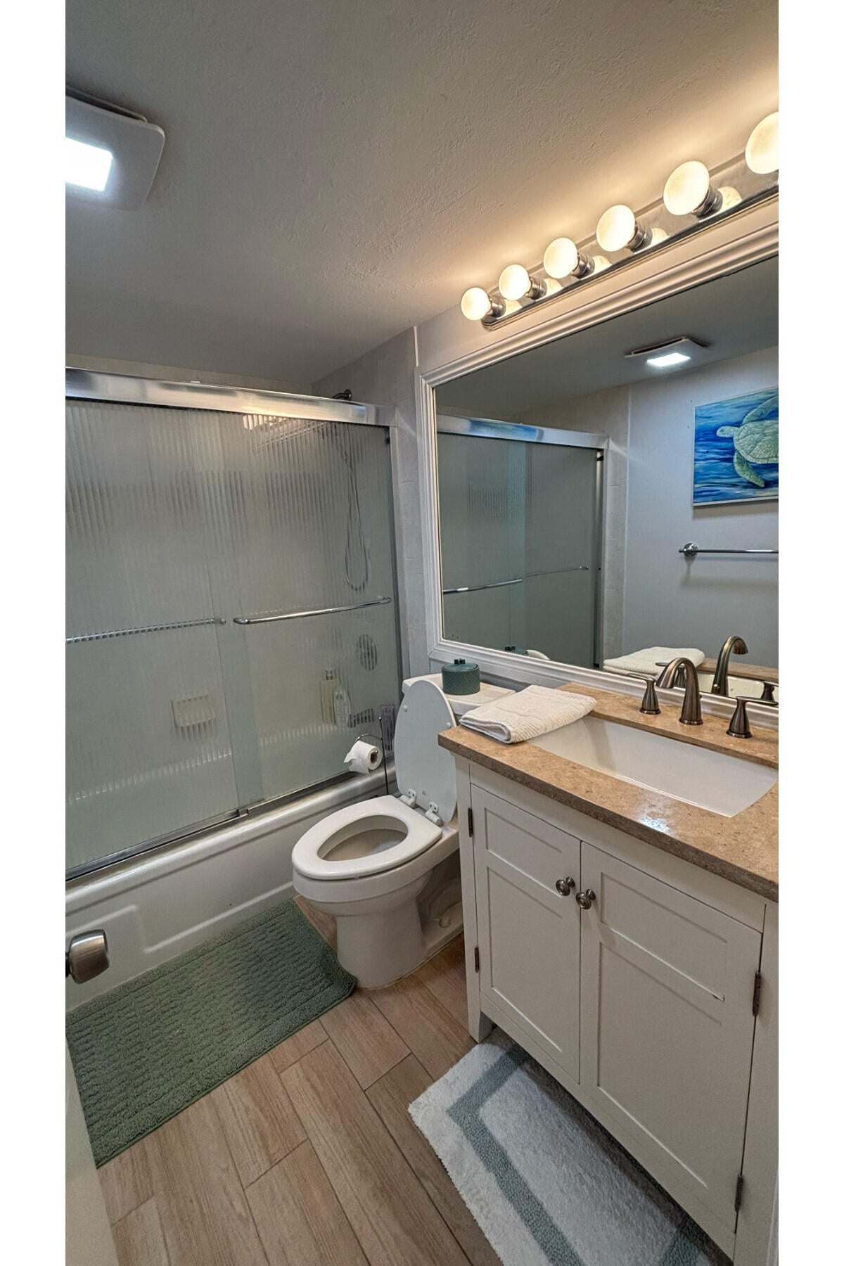 Singer Island Unit 1-605 photo 3