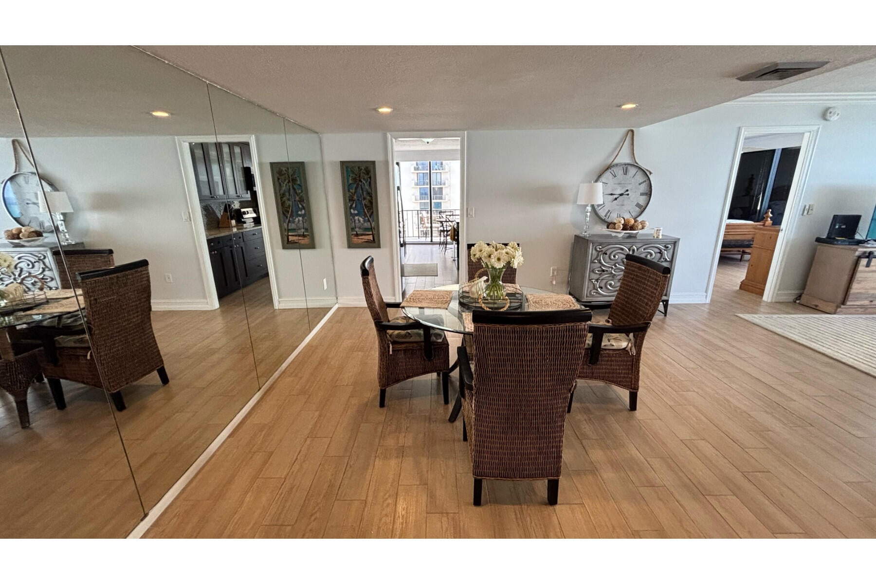 Singer Island Unit 1-605 photo 5