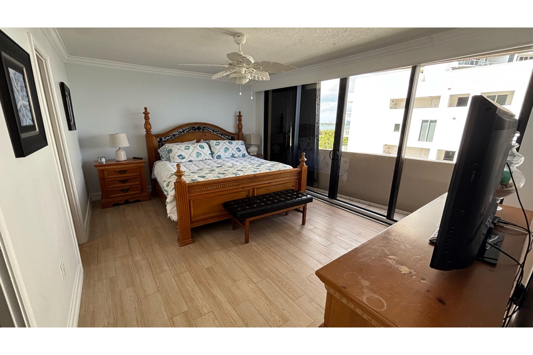 Singer Island Unit 1-605 photo 11