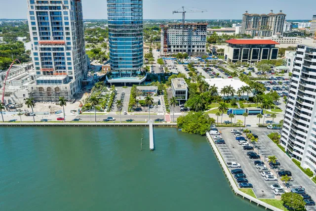Downtown West Palm Beach Residence photo 9