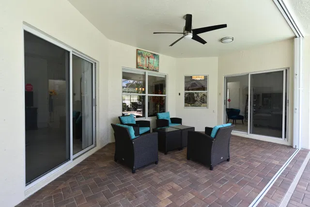 Residence photo 26