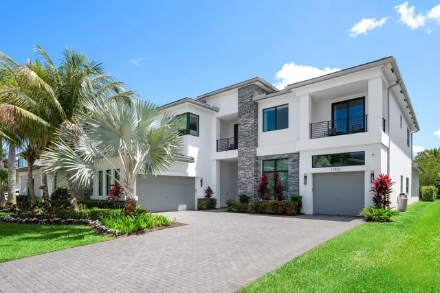 Boca Bridges Residence photo 3