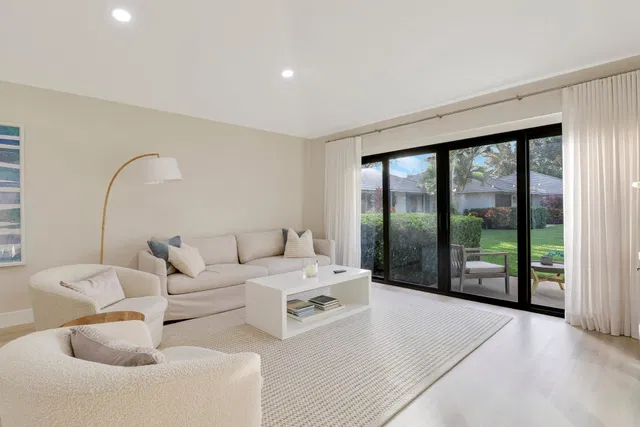 PGA National Palm Beach Gardens Residence photo 17