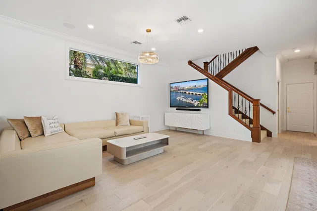 Admirals Cove Residence photo 14