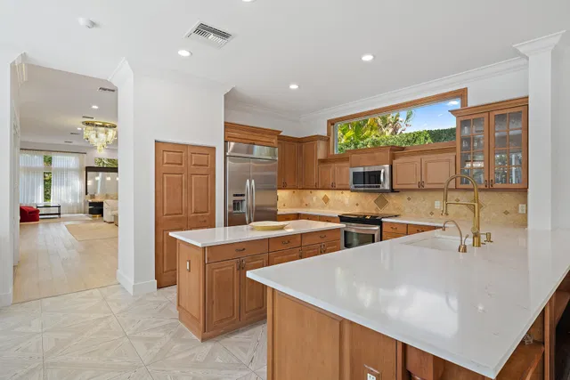 Admirals Cove Residence photo 23