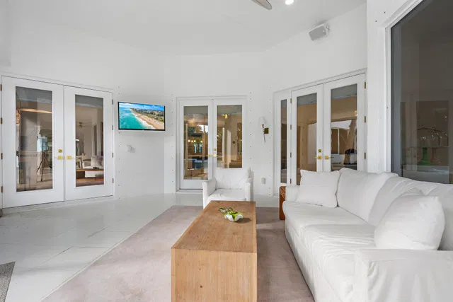 Admirals Cove Residence photo 28