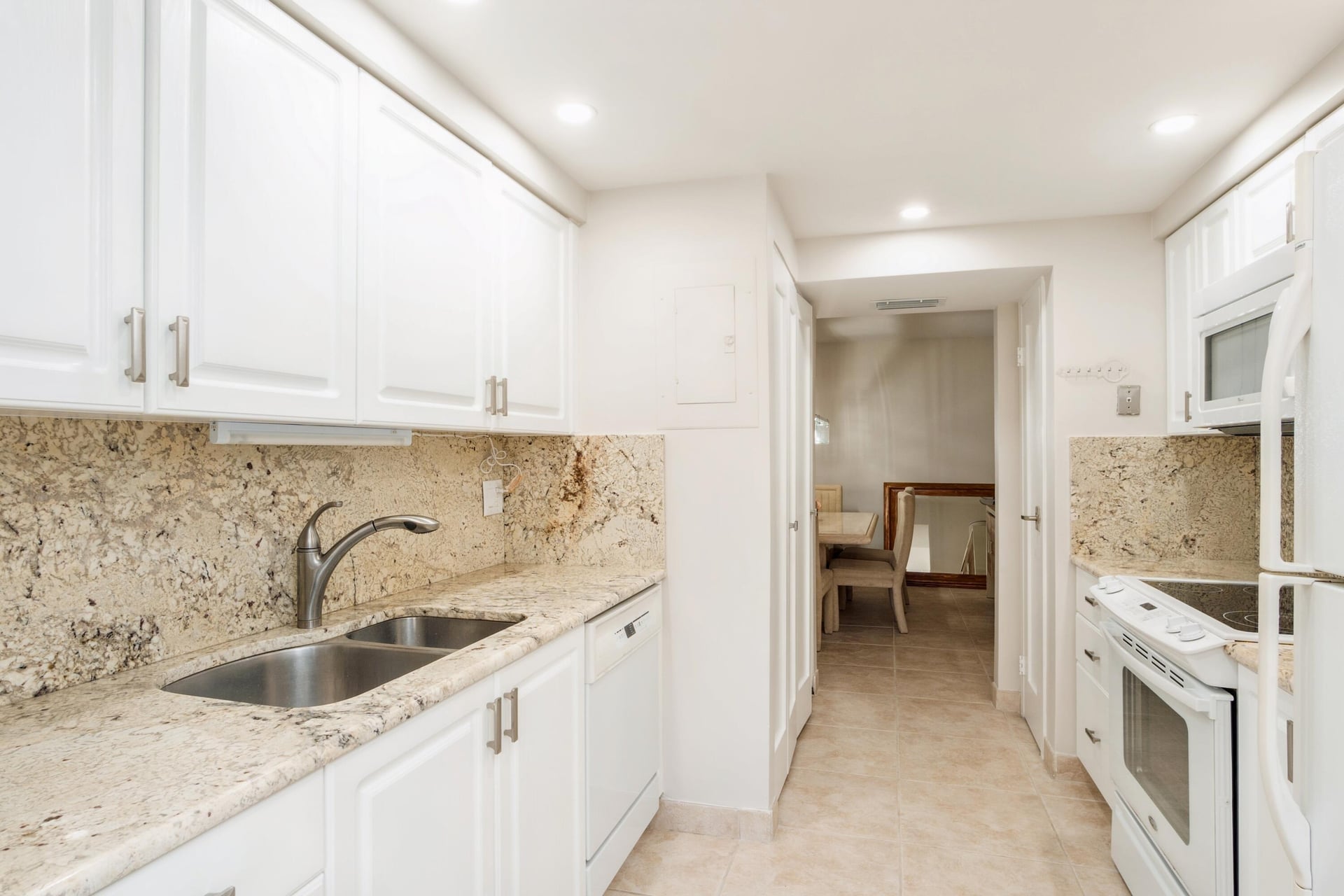  Unit B104 photo 11