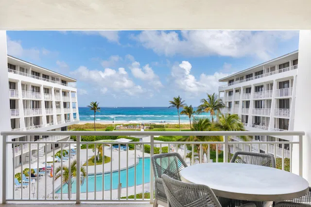 2600 S Ocean Boulevard #302w