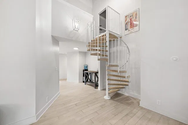 Residence photo 68