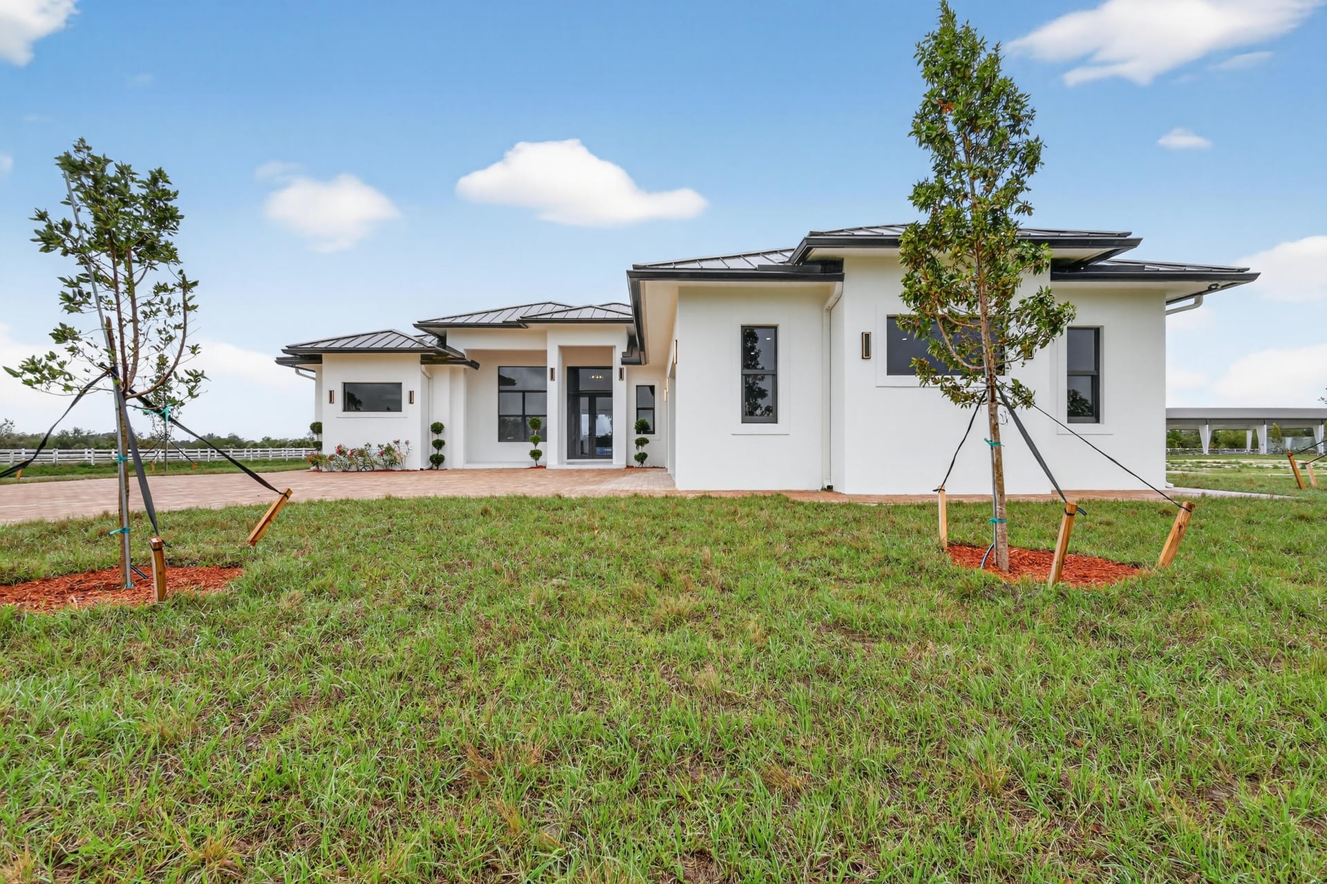 Residence photo 2