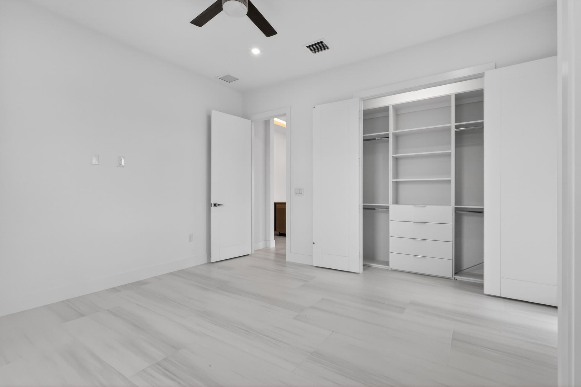 Residence photo 27
