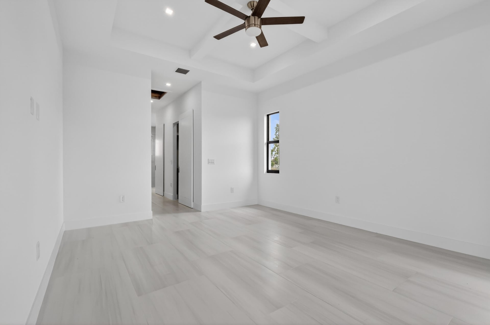Residence photo 47
