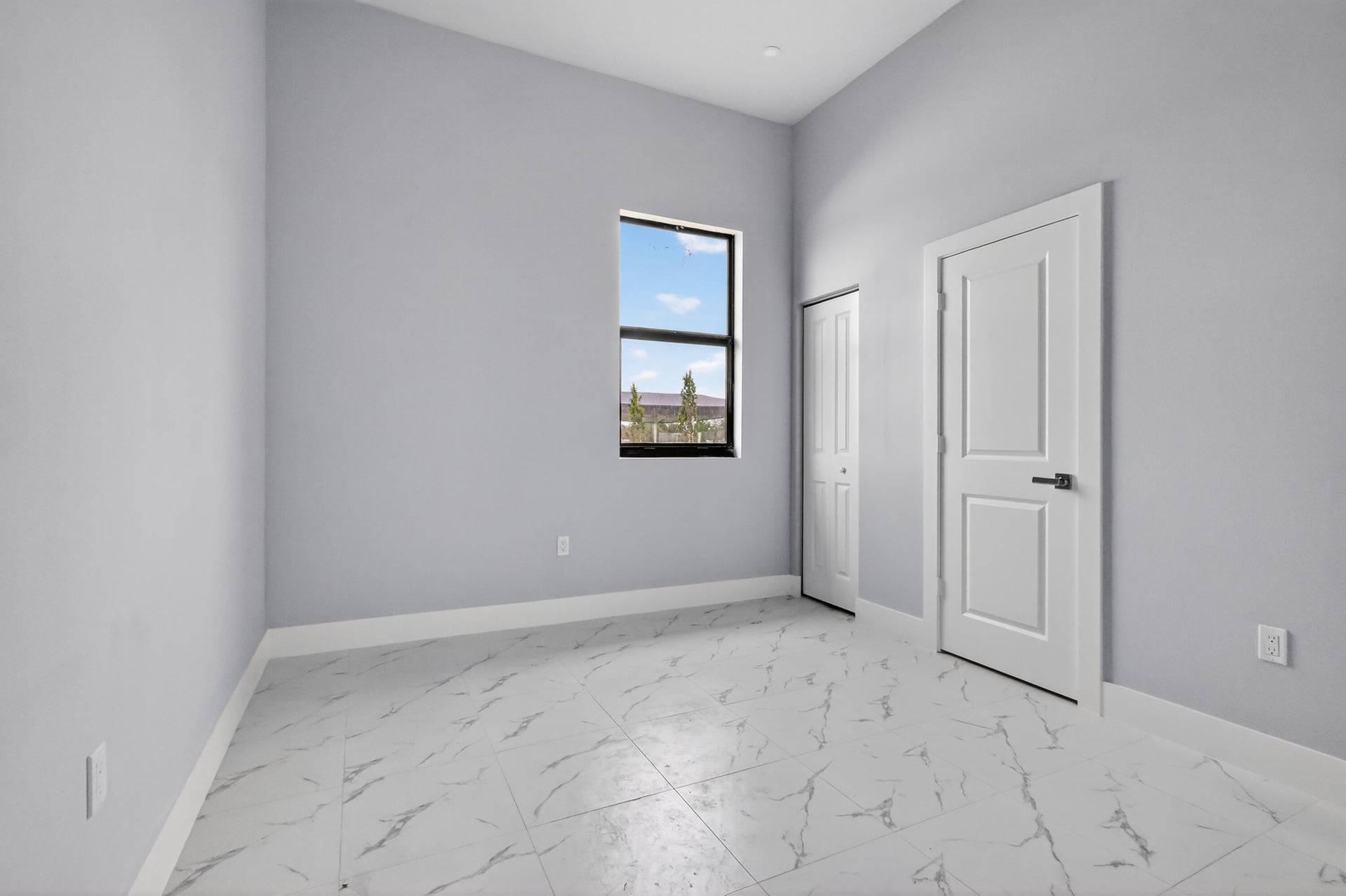 Residence photo 76