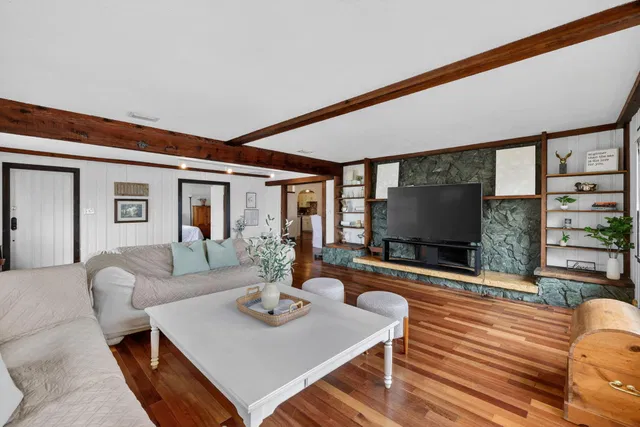 Residence photo 18