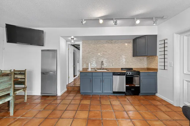 Residence photo 42