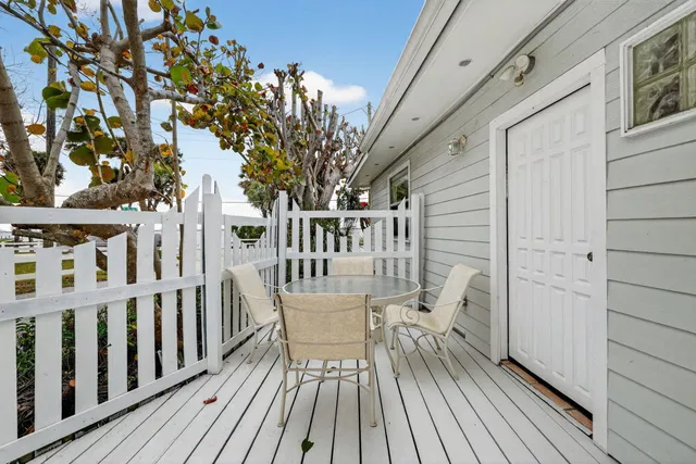 Residence photo 63