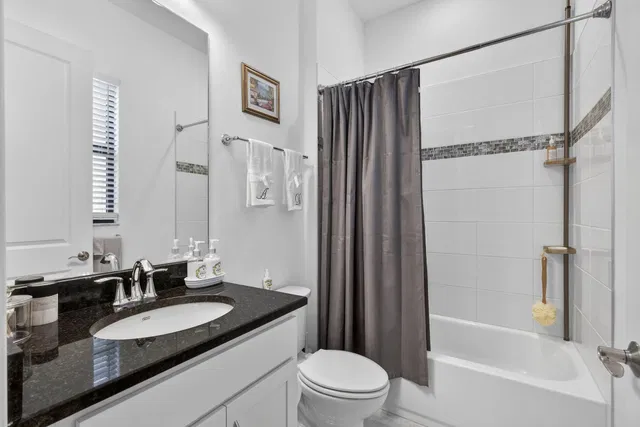 Residence photo 31