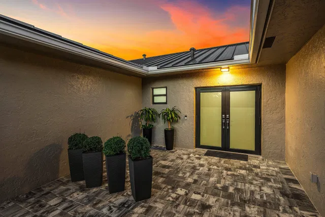 Residence photo 4