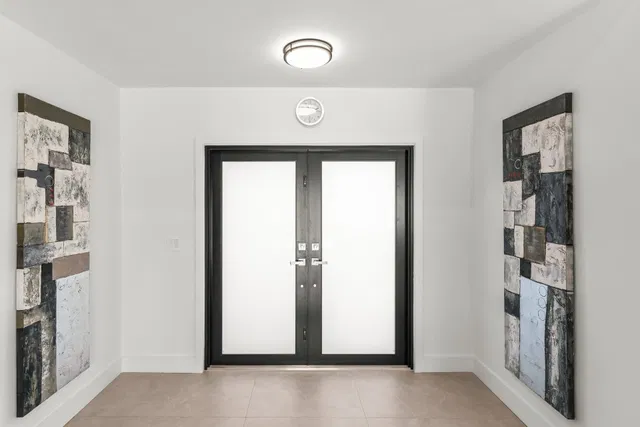 Residence photo 8