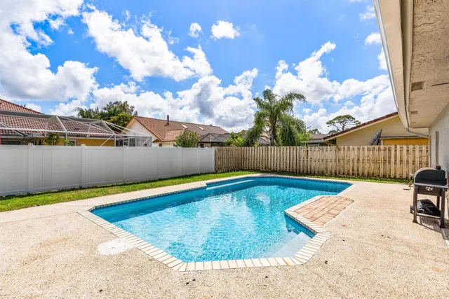 Residence photo 36