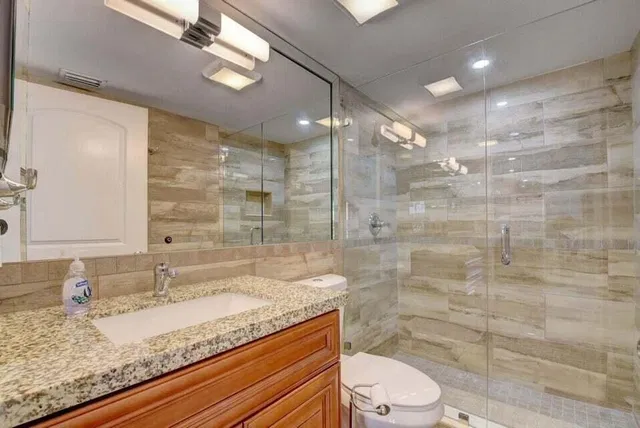  Unit 101 photo 26