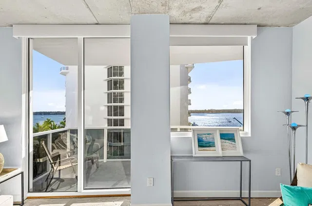 Villa Lofts Unit 703 photo 6
