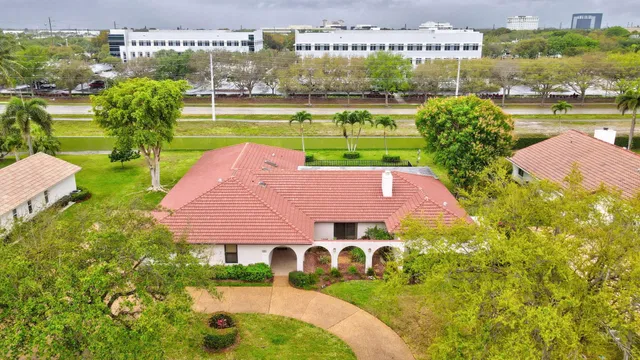 Boca Bath & Tennis Residence photo 41