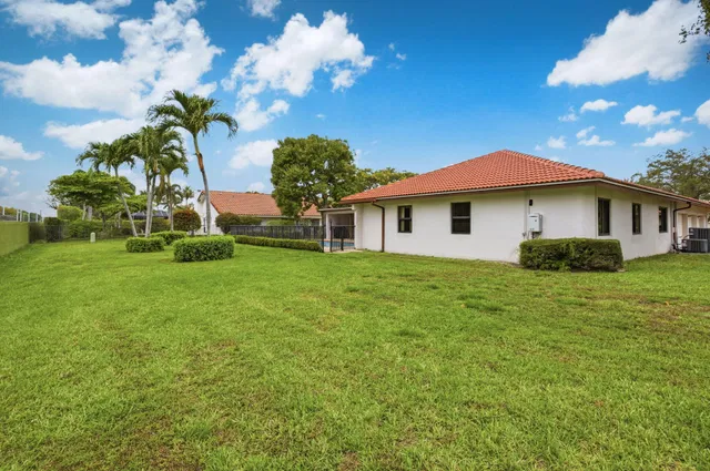 Boca Bath & Tennis Residence photo 47
