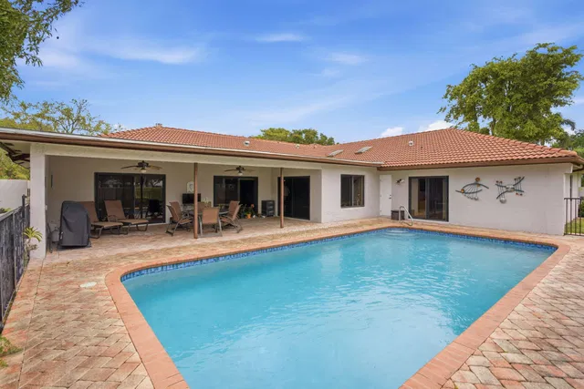 Boca Bath & Tennis Residence photo 48