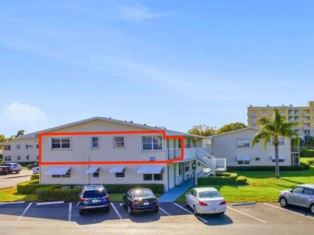 Unit 212 photo 2