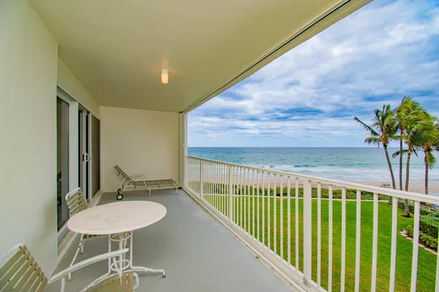 Sea Gate Palm Beach Unit 322 photo 2