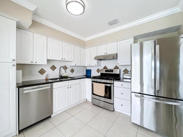 Residence photo 13