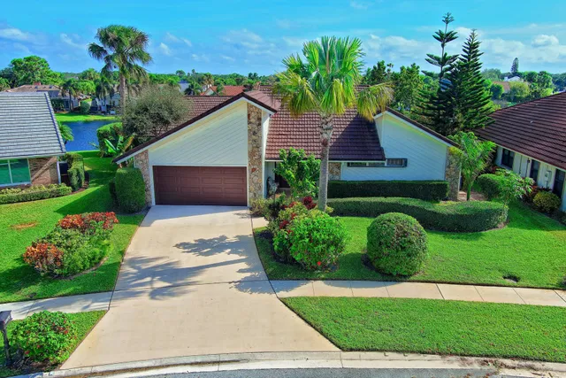 Residence photo 3
