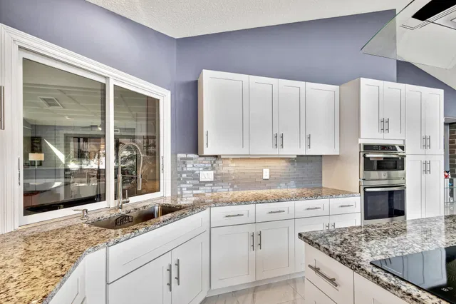 Residence photo 26