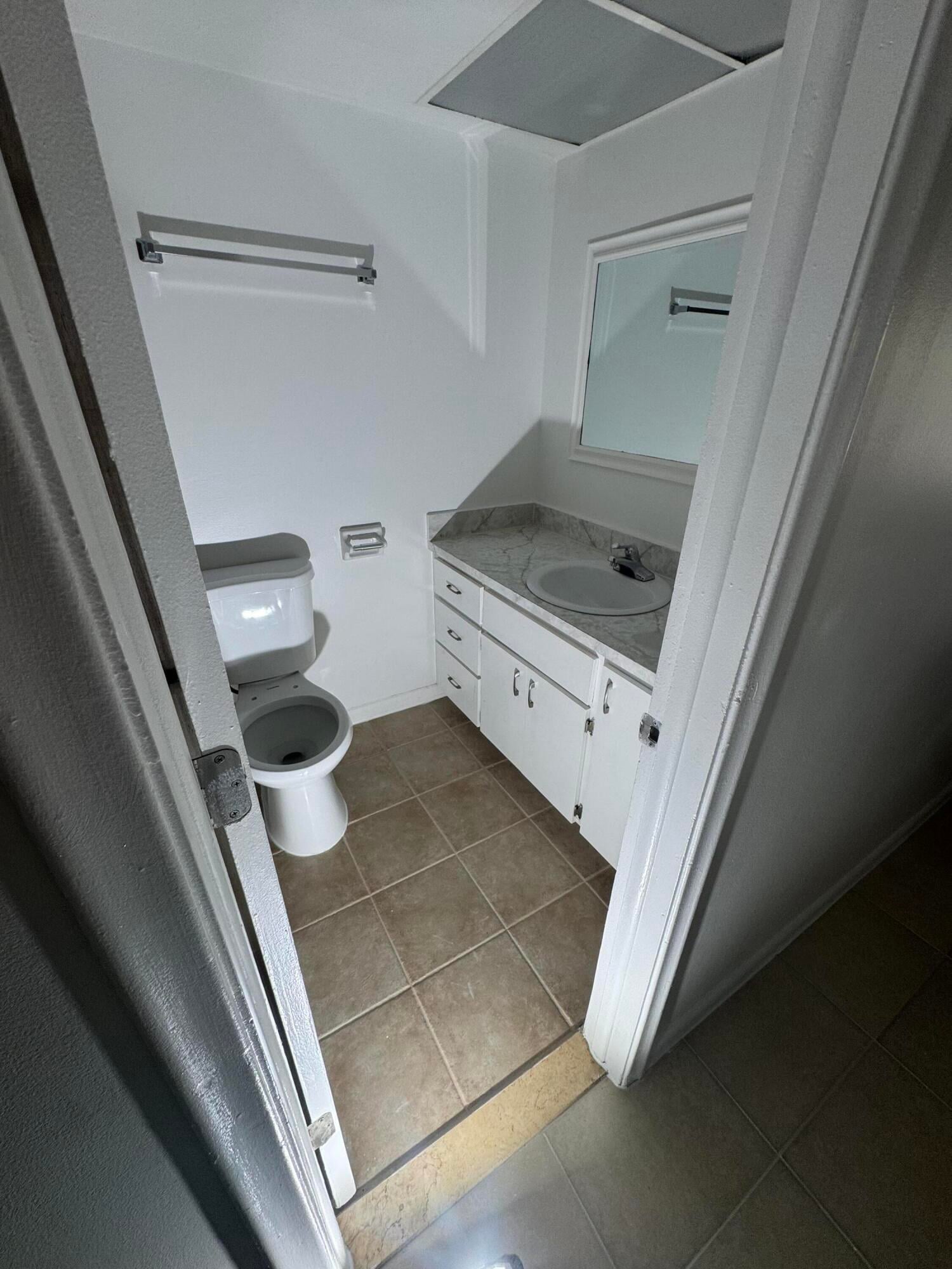  Unit A photo 17