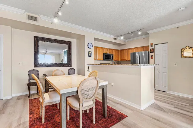 The Montecito Unit 1206 photo 4