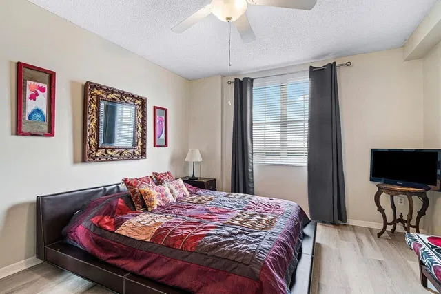 The Montecito Unit 1206 photo 14