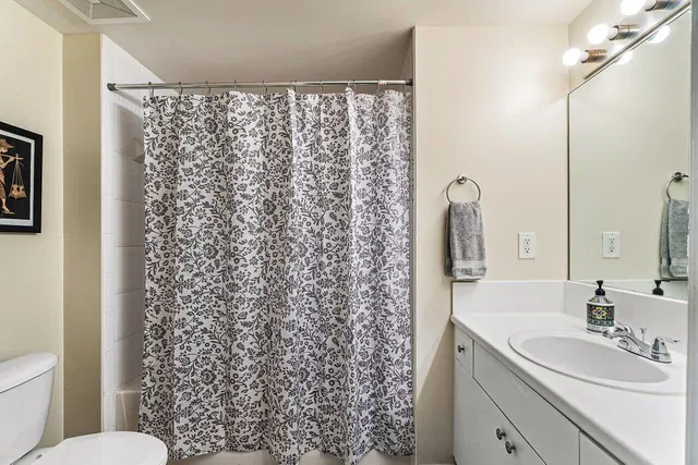 The Montecito Unit 1206 photo 17