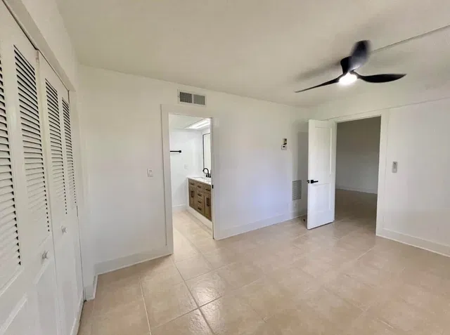 Unit 104 photo 20