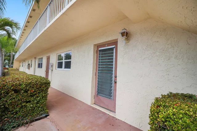  Unit 130-4 photo 9