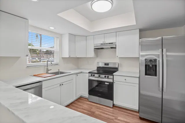  Unit 130-4 photo 14